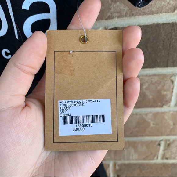 NWT Columbia College Chicago shirt // medium - Picture 6 of 7